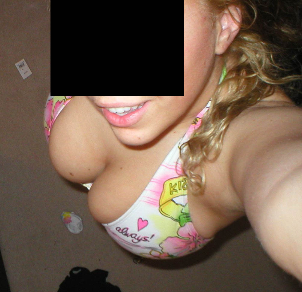 Snygga, stora bröst.